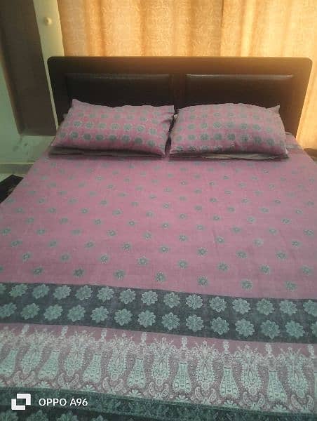 queen size bed with mattress 1