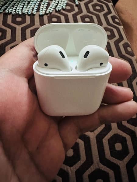 Apple AirPods 1 5