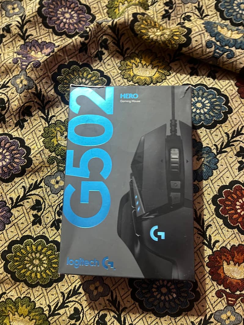 Logitech G502 hero gaming mouse and Redragon K569 ARYAMAN RGB mechani 1