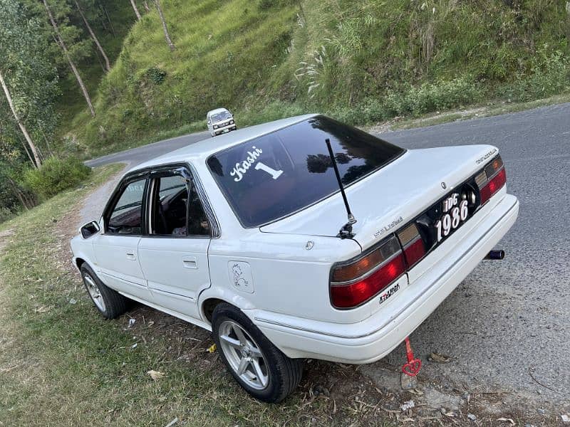 Toyota Corolla 1988 3