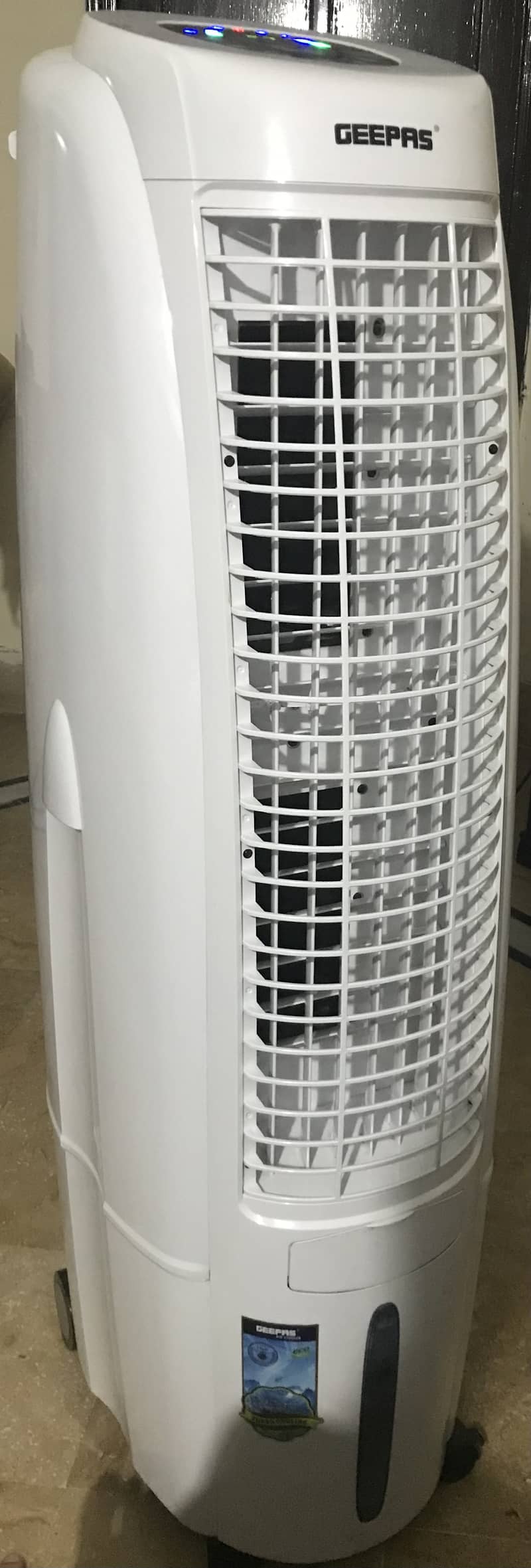 air cooler geepas only three months used. 4