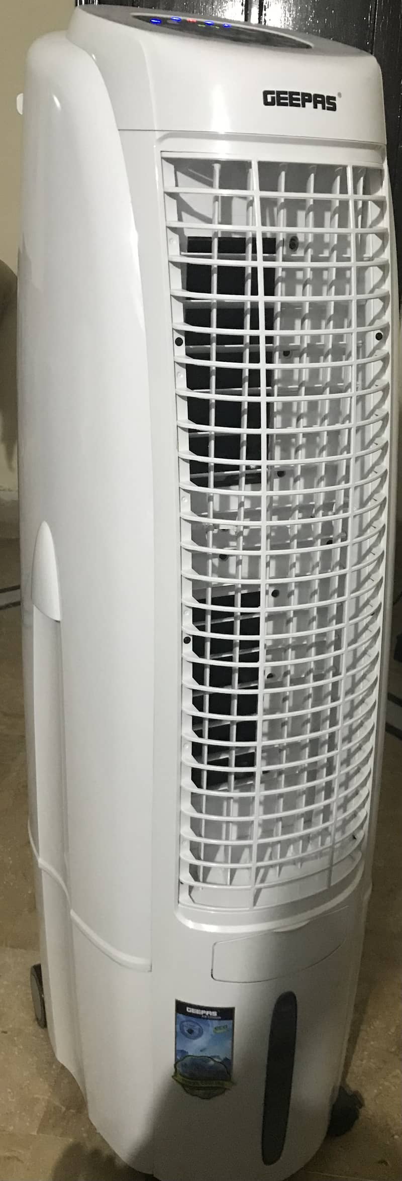 air cooler geepas only three months used. 5