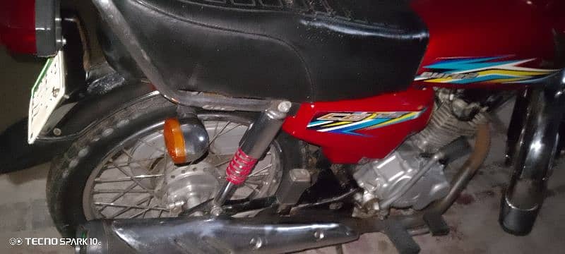 honda 125 good condition lahore asß3ji 11