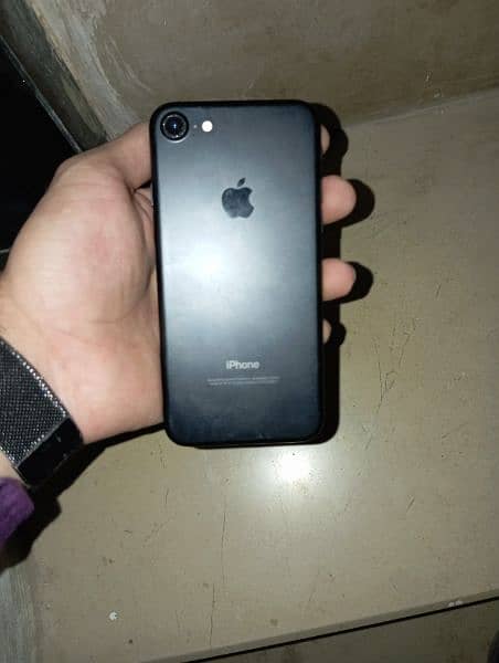 iPhone 7 0