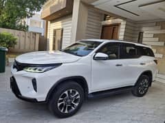 Toyota Fortuner Legender 2022