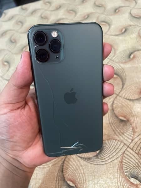 i phone 11 pro (256) PTA 6