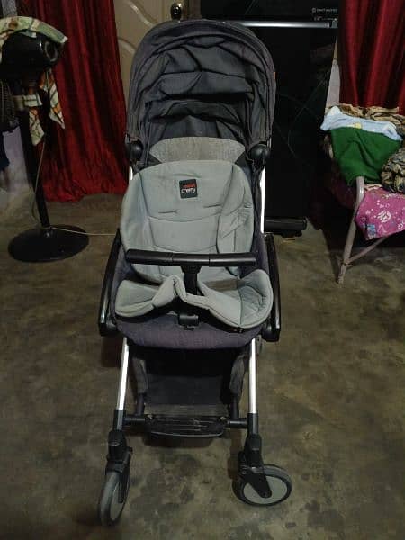 baby pram just like new 1