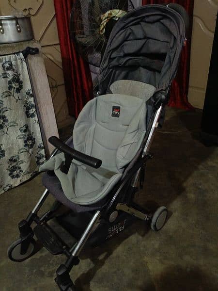 baby pram just like new 11