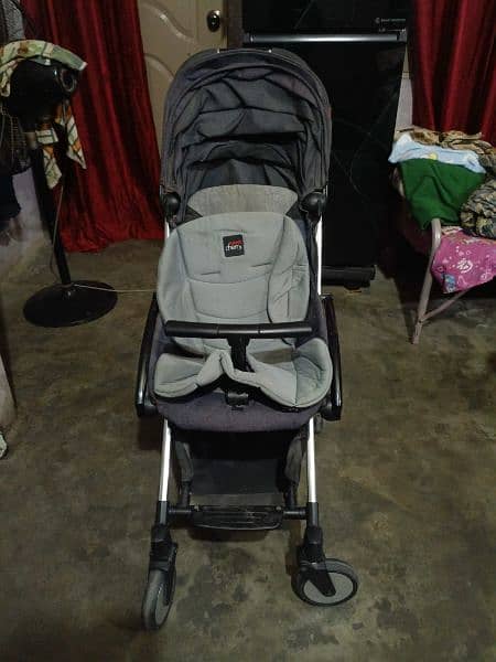 baby pram just like new 12