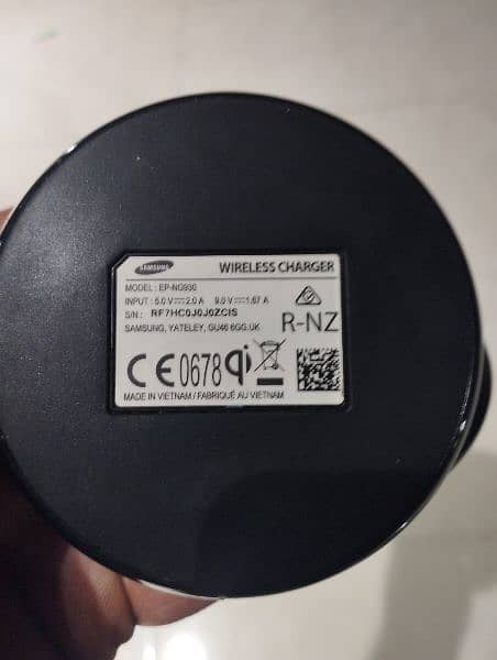 Samsung Wireless Charger 1