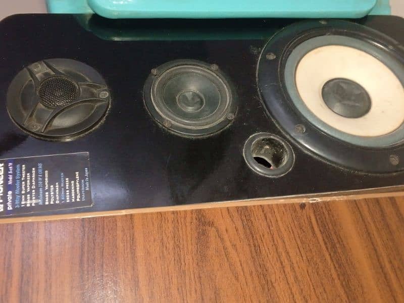 PIONEER COMPANY JAPANI SPEAKERS AND CHINA AMPLIFIER 2