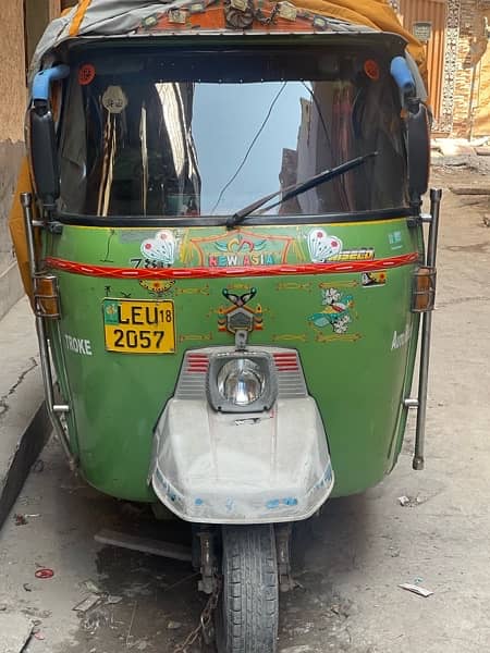 Aoa pick end drop k liye rikshaw Available hai 0326-0117-605 whatsapp 1