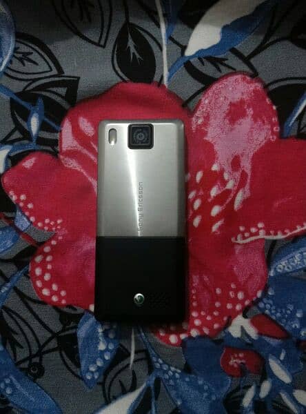 Sony Ericsson T650i ORIGINAL CONDITION 1