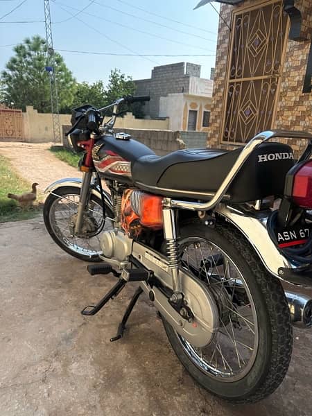 Honda 125 with double saman k sath 2023 model 3