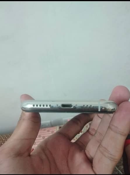 iphone 11pro 64gb PTA proved 3