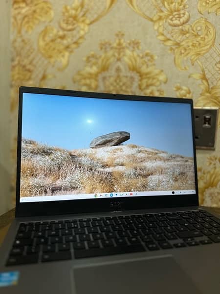 Chromebook urgent sale 8.128 12th gen. 5