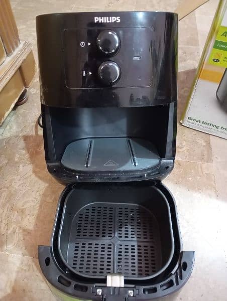 Philips Air Fryer Digital HD9252 0.8 kg 4.1 Litre 7