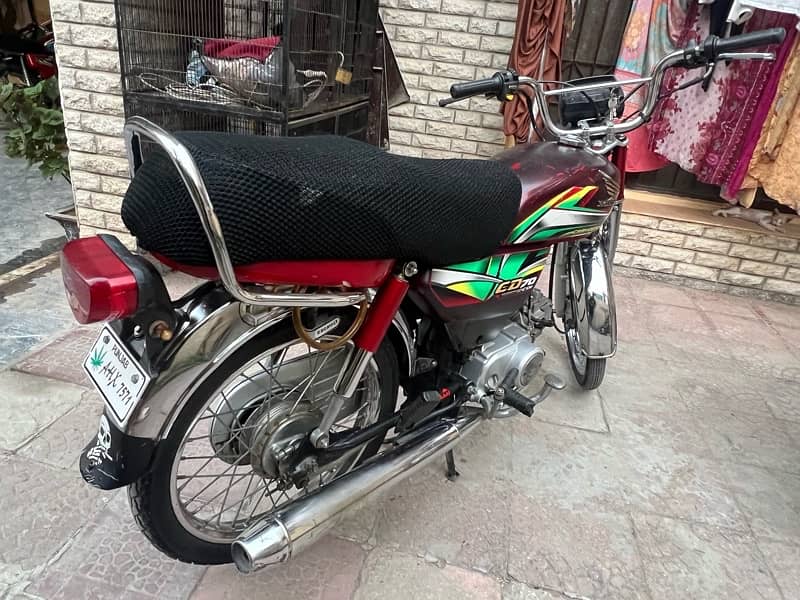 honda CD70 red colour 1