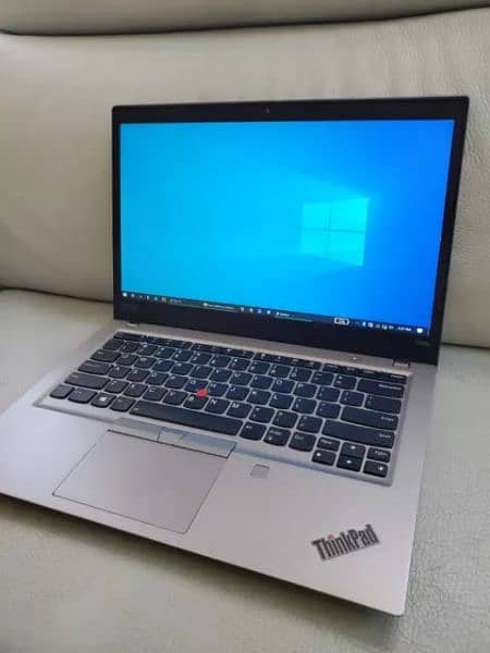 Lenovo Thinkpads T490S  Slim Ultrabook

QuadCore processor 1