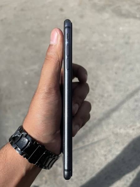 iphone 8 plus 256gb PTA approved 3