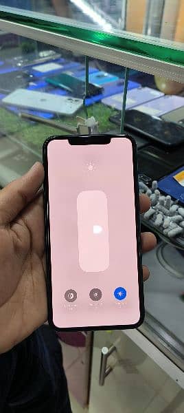 IPhone 11ProMax (256GB) 7