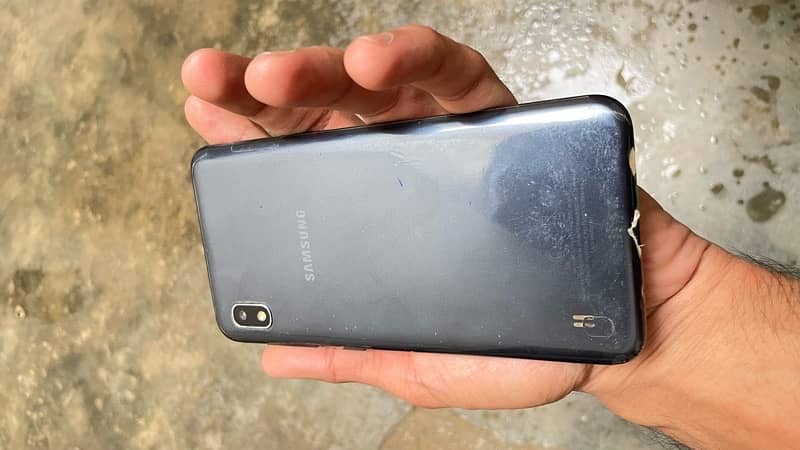 Samsung Galaxy A10 with Box 100%working 4