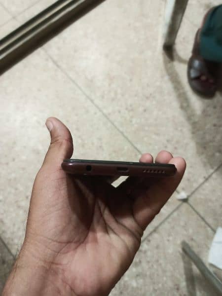 Infinix hot 10 4/64 11