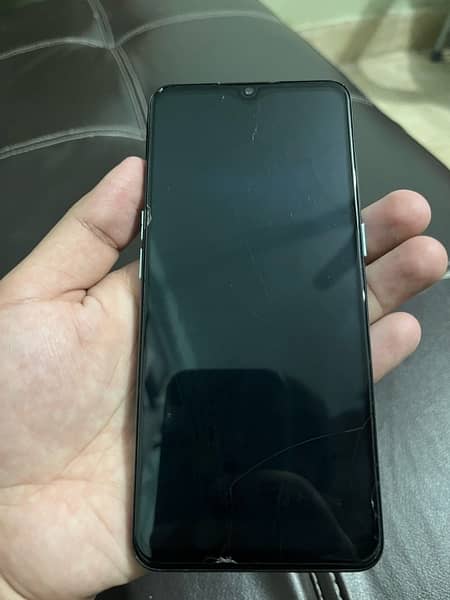 OPPO F15  8/256 1