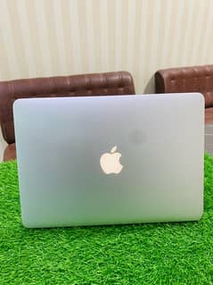 APPLE  MACBOOK PRO 2015 13INCHES