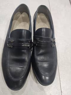 Insignia formal shoes for sale! 0