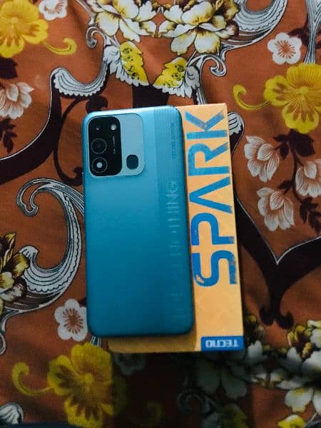 Techno spark8c 4+2 Ram 128Gb Rome official pta proved 0