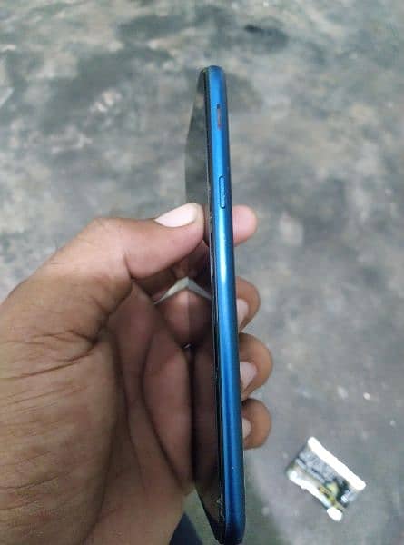 panel change karwaya he condition ok he samsung a6 3gb 32 03103949277 2