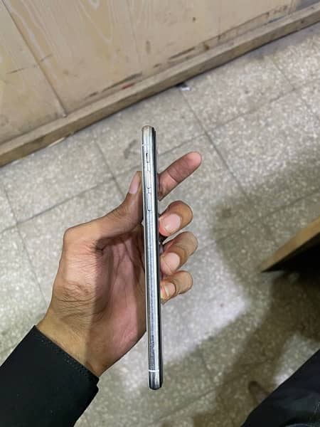 i phone xs max 64GB pta approved 3