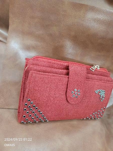 girl clutches 6