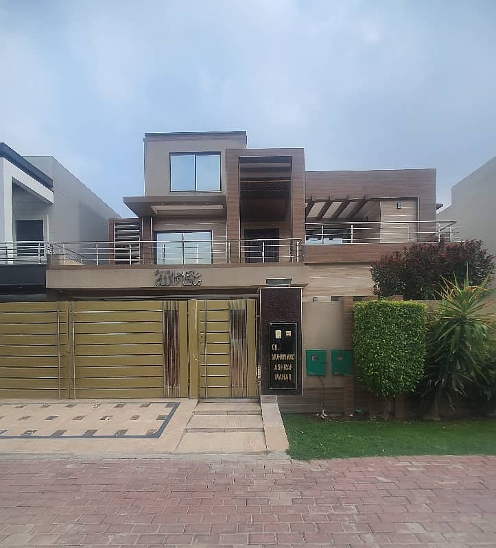 1 Kanal Luxury Non Furnished Upper Portion For Rent in Bahria Town Lahore 1