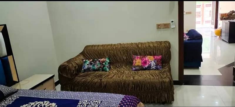 10 Marla Luxury Furnished House For Rent in Bahria Town Lahore 9