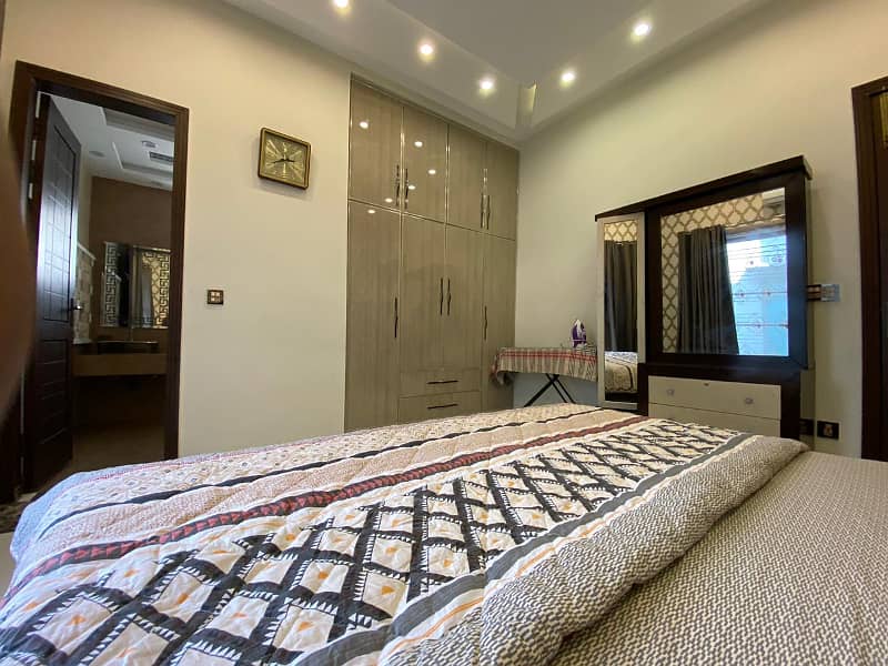 10 Marla Luxury Furnished Upper Portion For Rent in Bahria Town Lahore 24