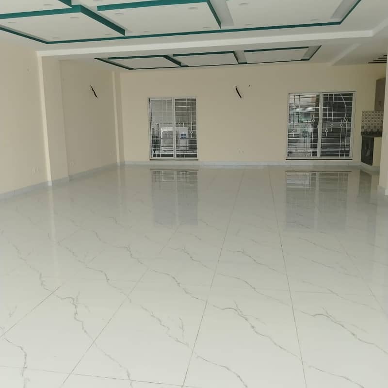 5 Marla Luxury Non Furnished Commercial Ground floor Available for Rent 2