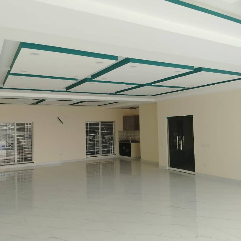 5 Marla Luxury Non Furnished Commercial Ground floor Available for Rent 5