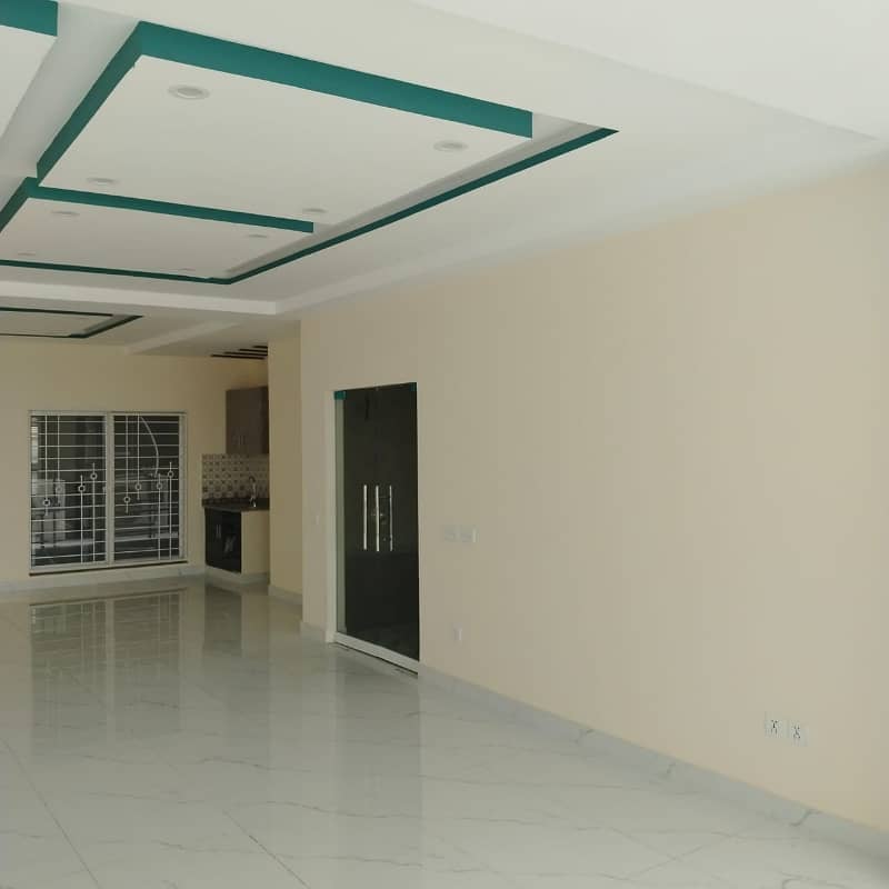 5 Marla Luxury Non Furnished Commercial Ground floor Available for Rent 6