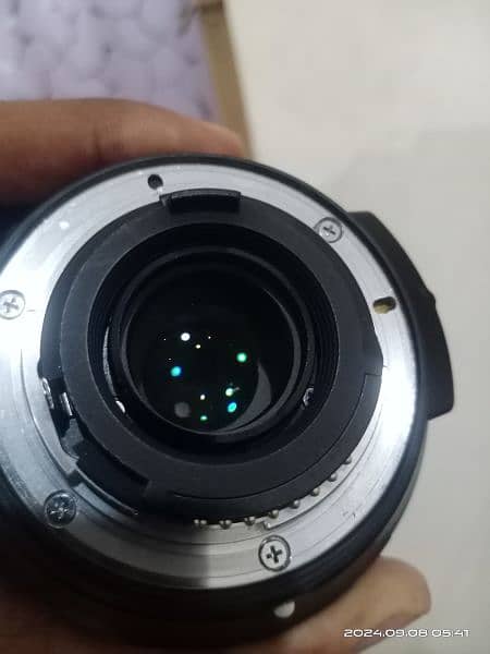 Nikon 18-140mm 3.5-5.6 VR lens Urgent sell 1