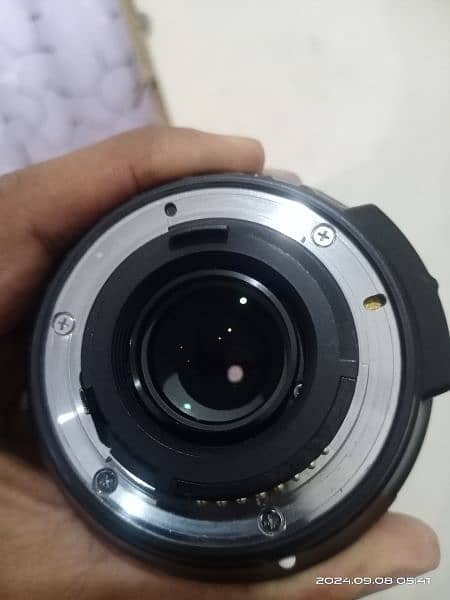 Nikon 18-140mm 3.5-5.6 VR lens Urgent sell 2