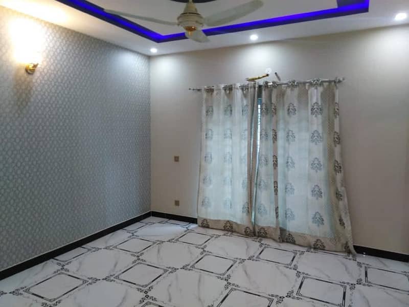 10 Marla Luxury Furnished Lower Portion For Rent in Bahria Town Lahore 15