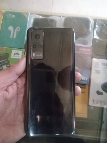 vivo Y31 Mobile 4/128 condition 10/10 Dabba Charger Available 1