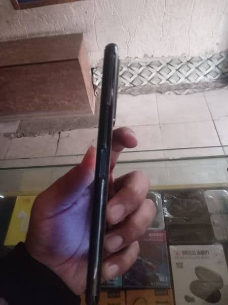 vivo Y31 Mobile 4/128 condition 10/10 Dabba Charger Available 2