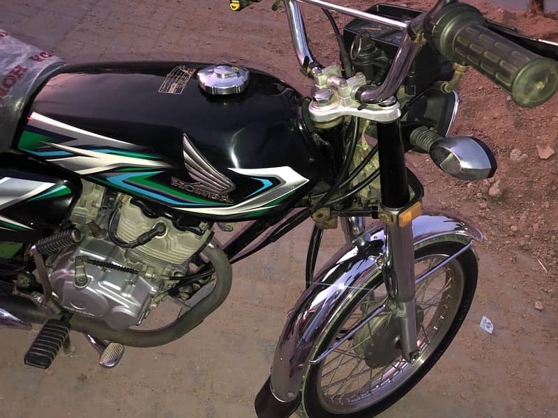 honda CG 125 2023 malir karachi sealed genuine 1