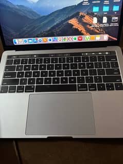 MacBook pro 13inch late 2016