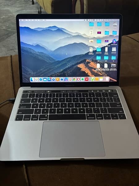 MacBook pro 13inch late 2016 2