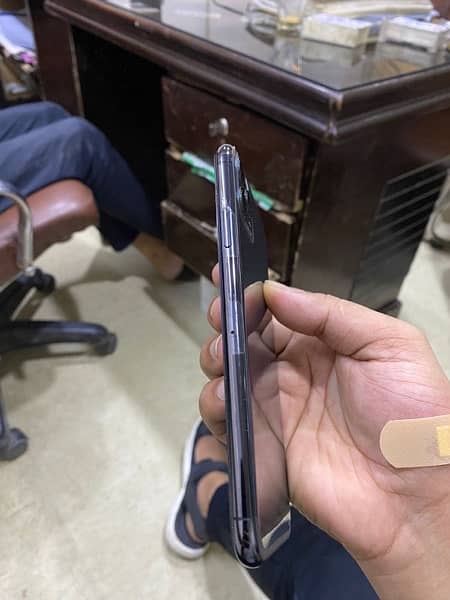 Iphone 11 Pro Max 64gb Non Pta Jv 6