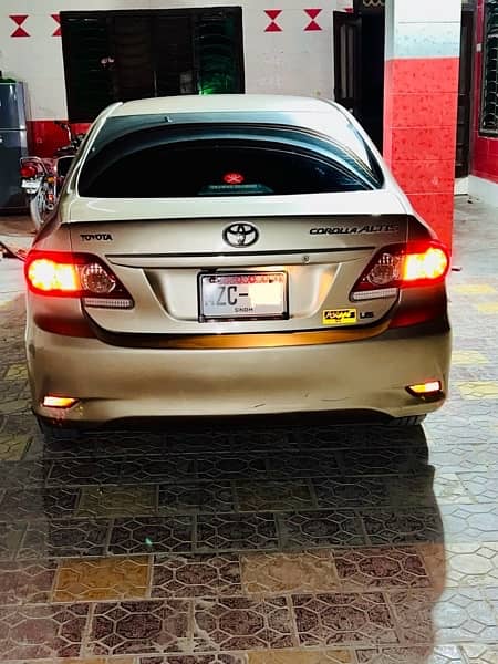 Toyota Corolla Altis 2013 1